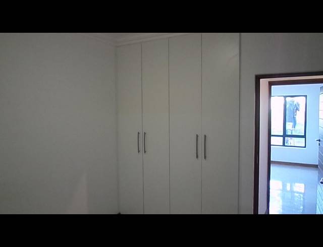 2 BEDROOM APARTMENT FOR SALE IN UMHLANGA RIDGE